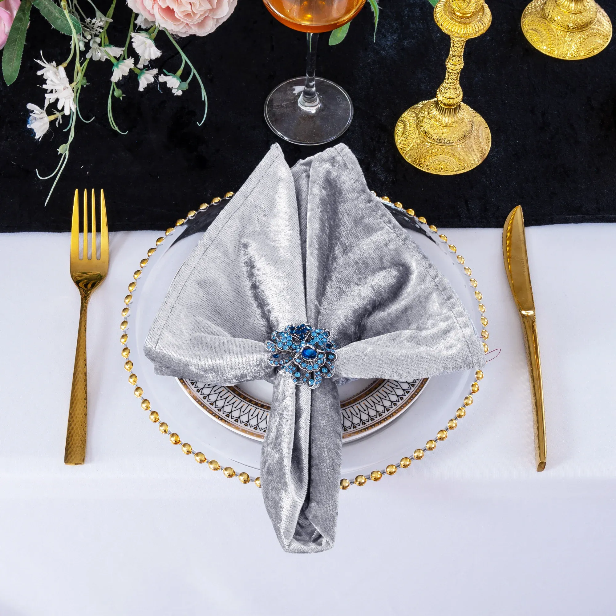 20"x20" Ice Crushed Velvet (200 GSM) Napkins - Silver (10pcs/pk)