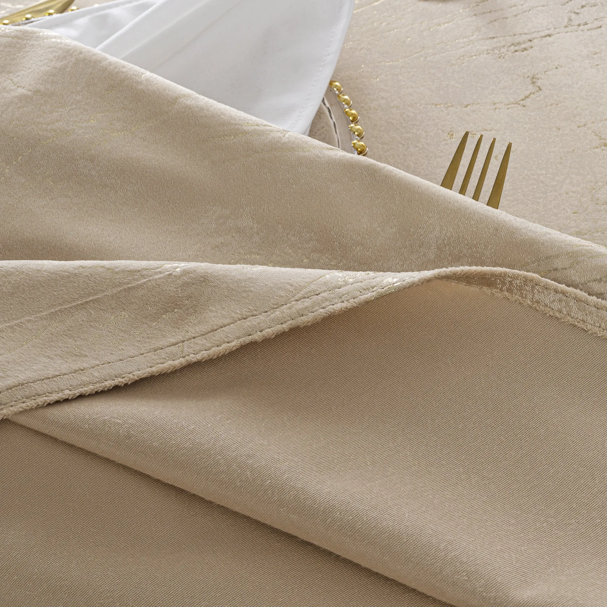 20″x20″ Gilded Marble Holland Velvet Napkins – Champagne (10pcs/pk)