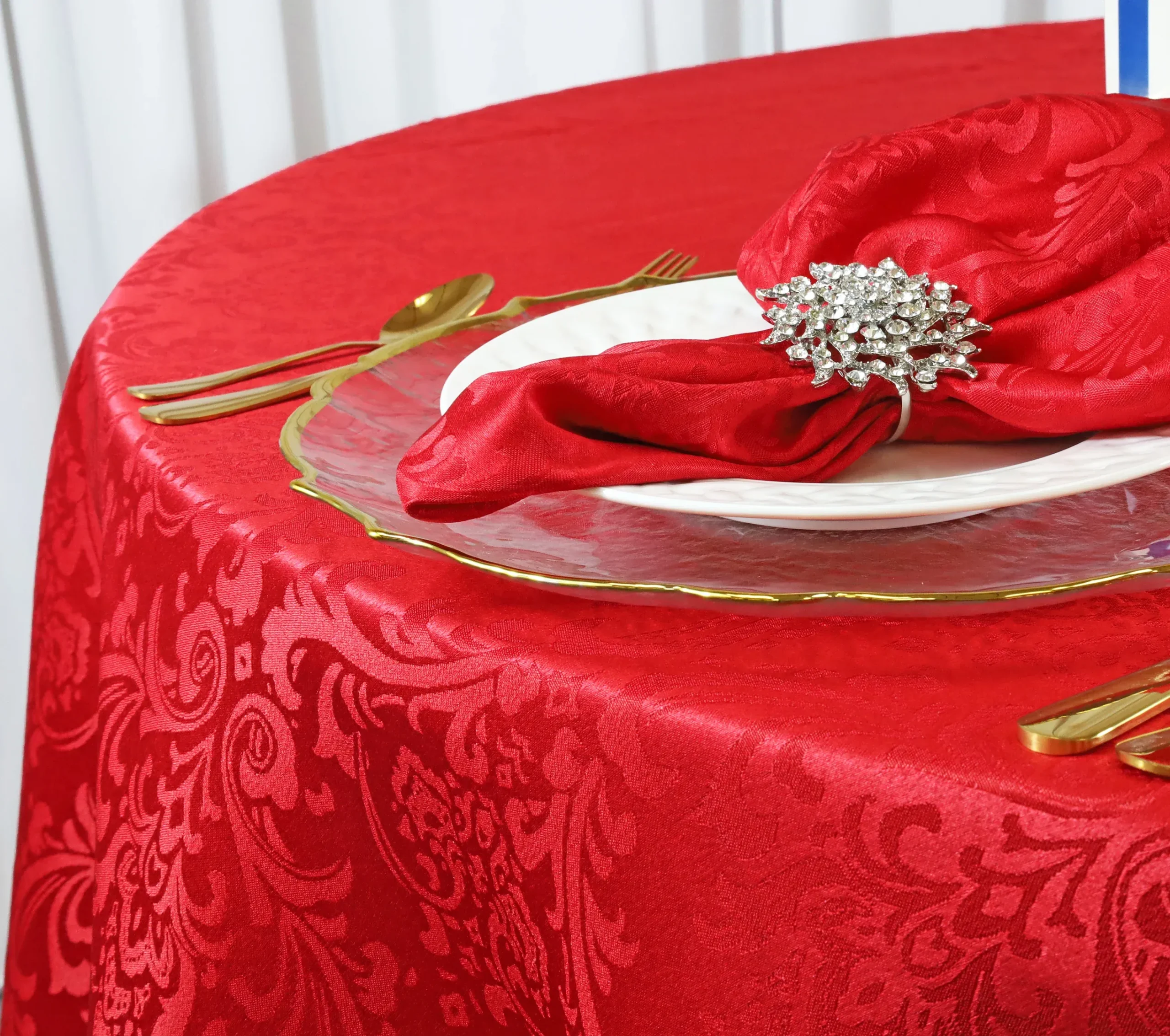 132" Seamless Round Floral Damask Jacquard Polyester (220 GSM) Tablecloth- Apple Red (1pc) - Image 2