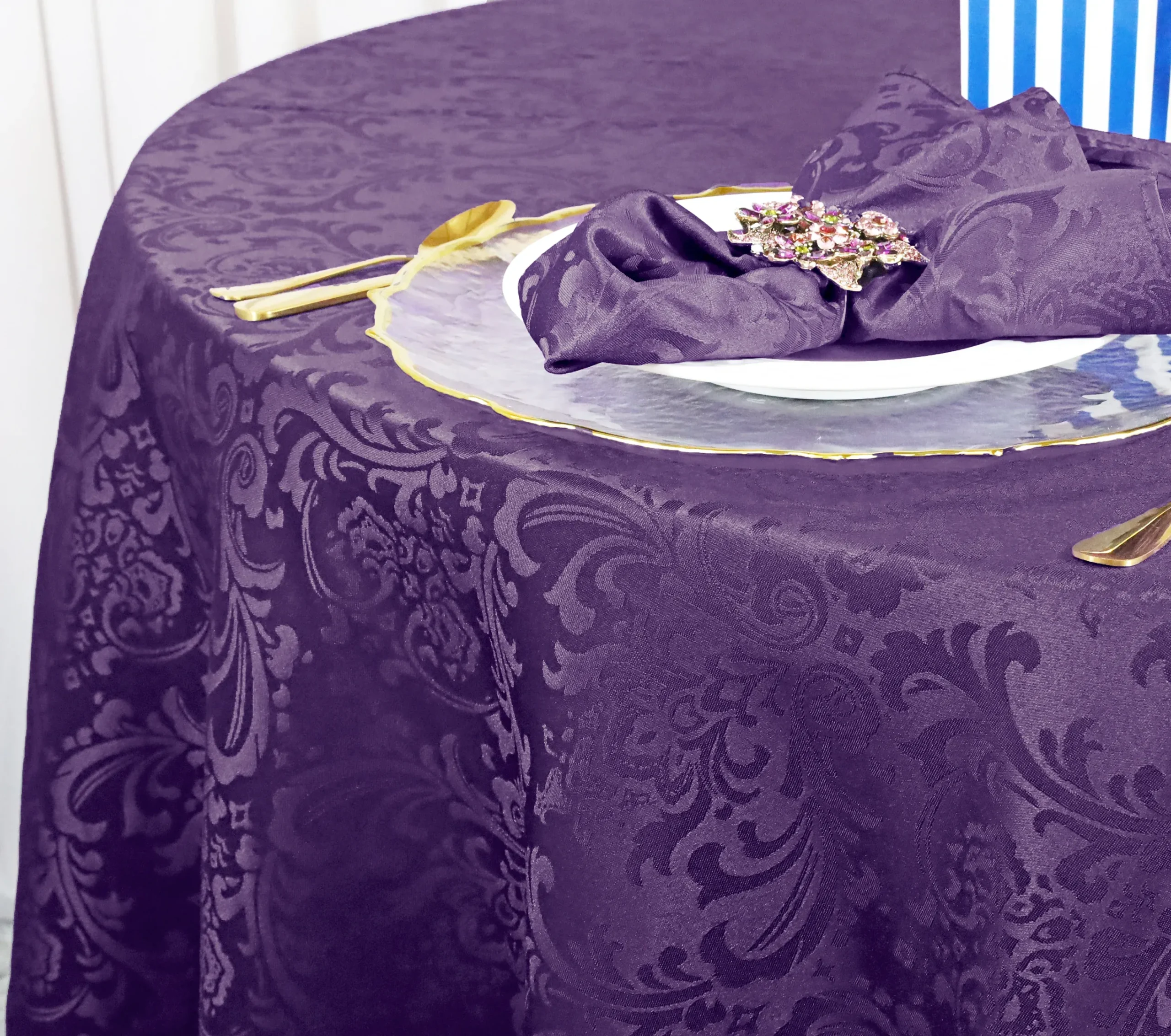 132" Seamless Round Floral Damask Jacquard Polyester (220 GSM) Tablecloth- Eggplant (1pc) - Image 2