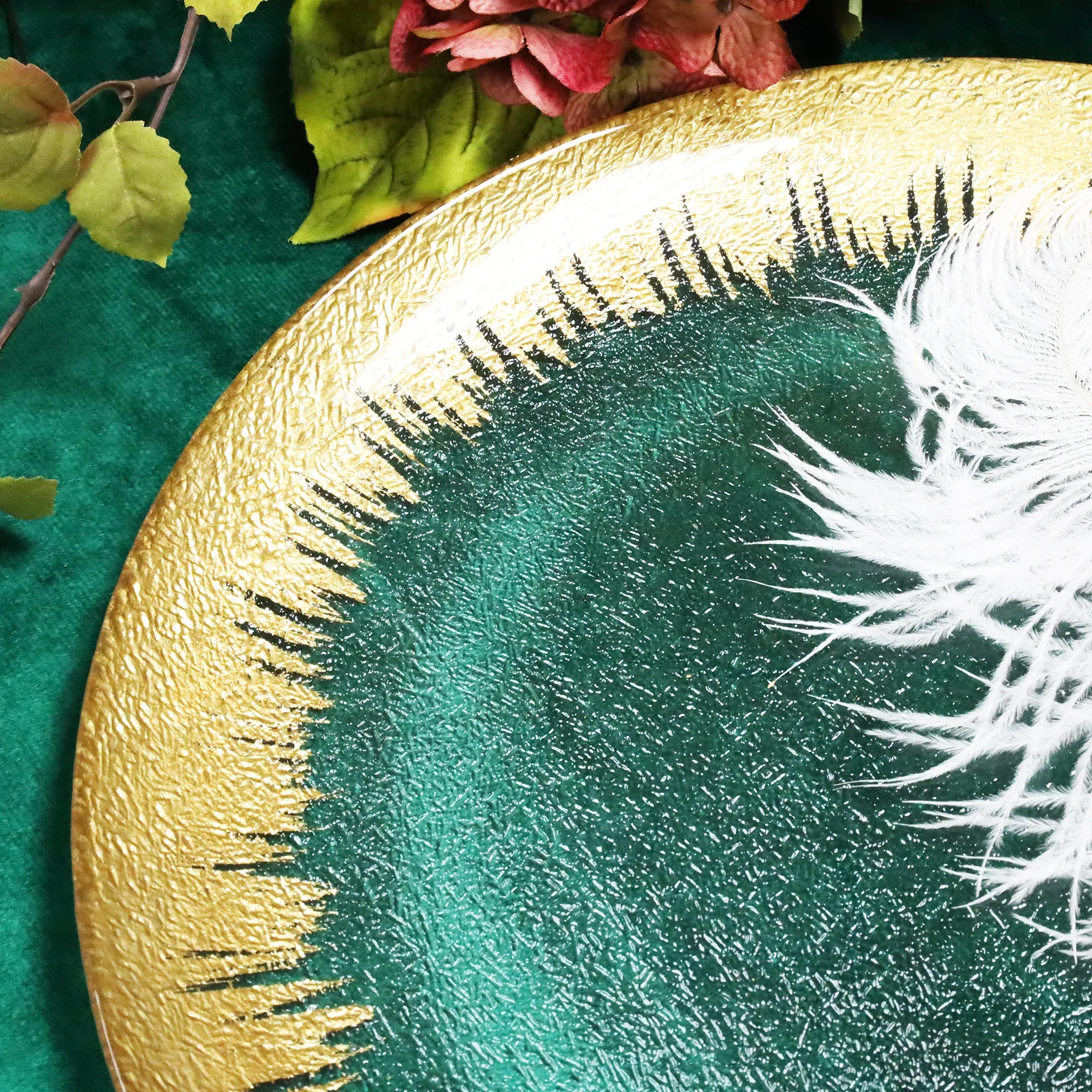 13″ Clear Gold Foil Brushed Leaf Rim Glass Charger Plates (8pcs)